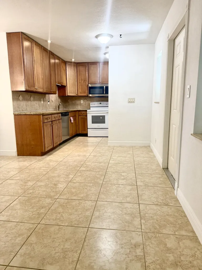 199 E Mcnab Road Pompano Beach FL 33060