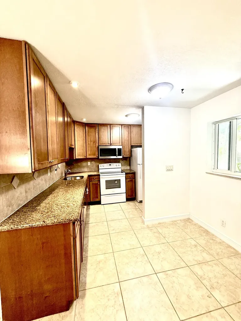 199 E Mcnab Road Pompano Beach FL 33060