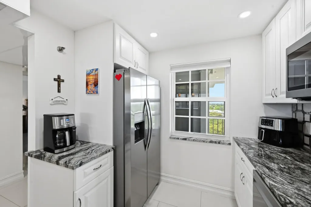 4015 W Palm Aire Drive Pompano Beach FL 33069