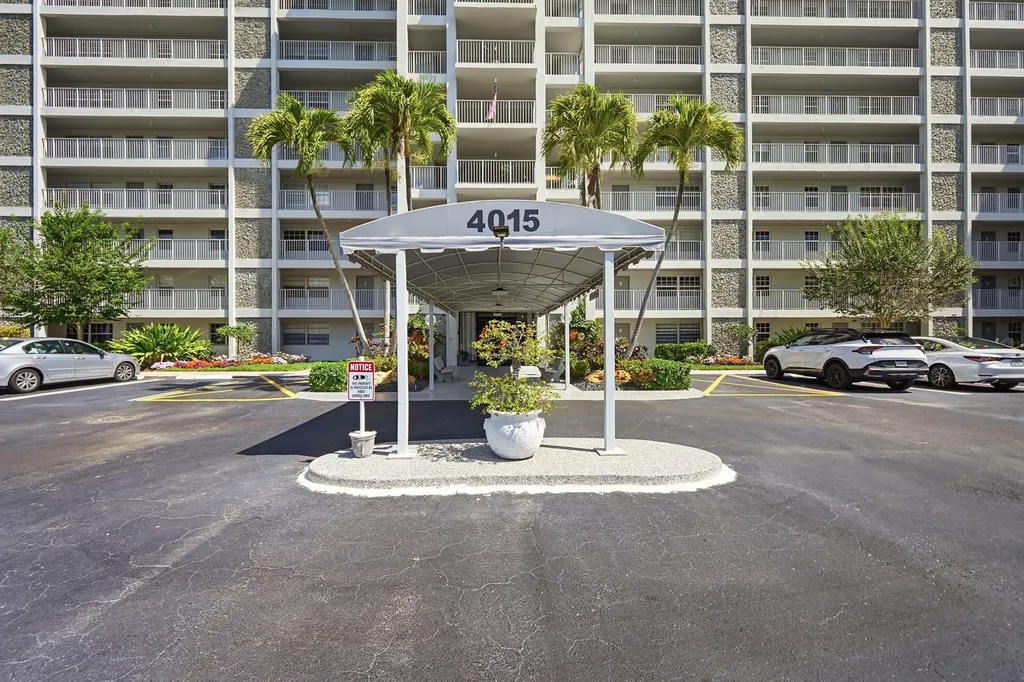 4015 W Palm Aire Drive Pompano Beach FL 33069