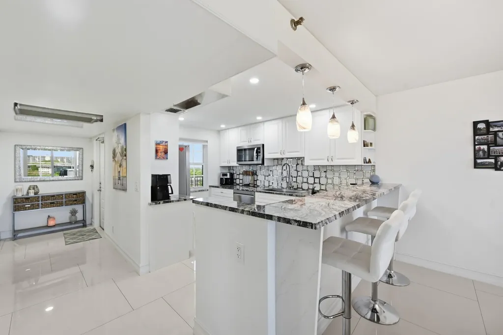 4015 W Palm Aire Drive Pompano Beach FL 33069