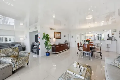4015 W Palm Aire Drive Pompano Beach FL 33069