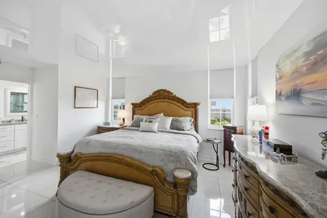4015 W Palm Aire Drive Pompano Beach FL 33069