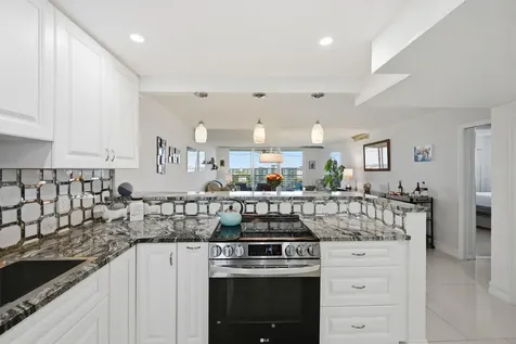 4015 W Palm Aire Drive Pompano Beach FL 33069