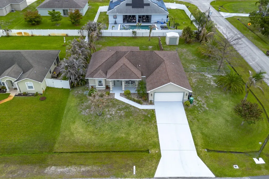 270 SW Parish Terrace Port St Lucie FL 34984