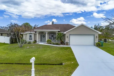 270 SW Parish Terrace Port St Lucie FL 34984