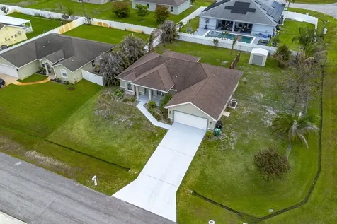 270 SW Parish Terrace Port St Lucie FL 34984