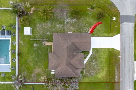 270 SW Parish Terrace Port St Lucie FL 34984