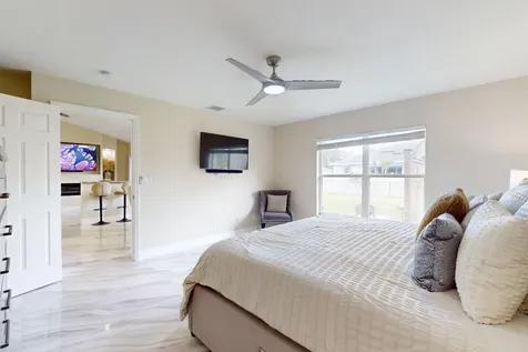 270 SW Parish Terrace Port St Lucie FL 34984
