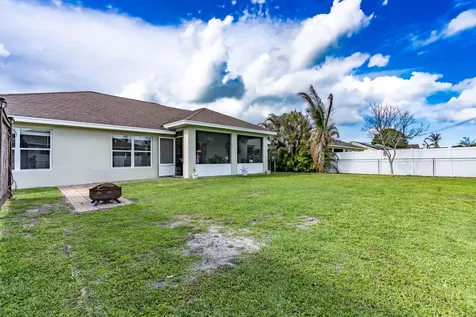 270 SW Parish Terrace Port St Lucie FL 34984