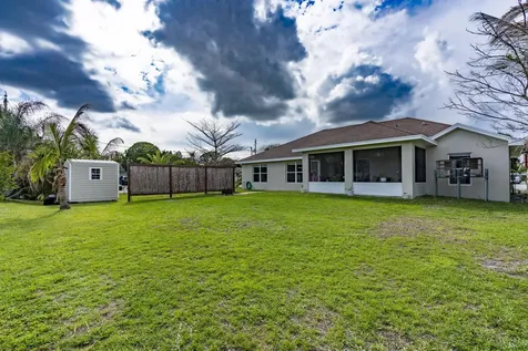 270 SW Parish Terrace Port St Lucie FL 34984