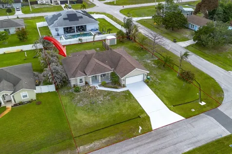 270 SW Parish Terrace Port St Lucie FL 34984