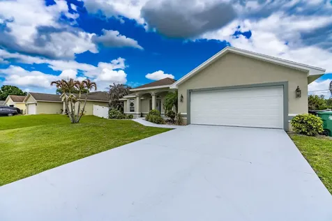 270 SW Parish Terrace Port St Lucie FL 34984