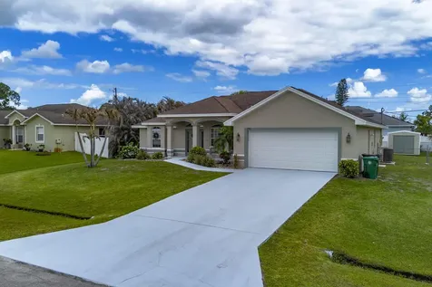 270 SW Parish Terrace Port St Lucie FL 34984