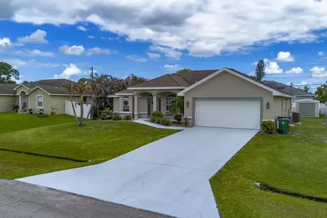 270 SW Parish Terrace Port St Lucie FL 34984