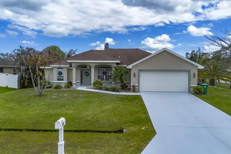 270 SW Parish Terrace Port St Lucie FL 34984