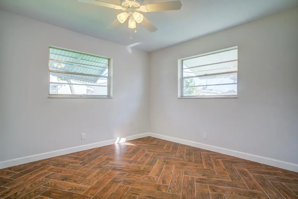813 SW 5th Court Boynton Beach FL 33426
