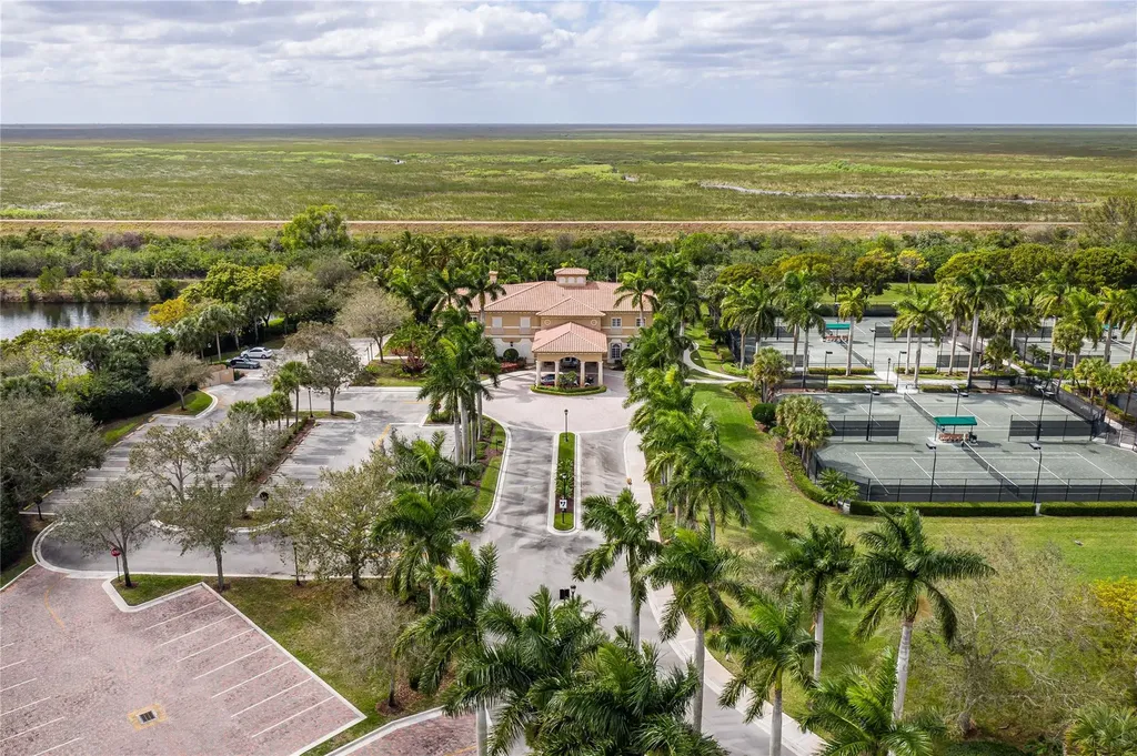 5704 NW 127th Terrace Coral Springs FL 33076
