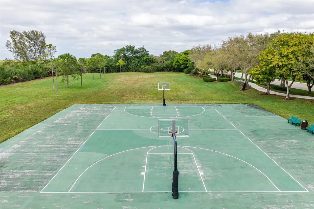 5704 NW 127th Terrace Coral Springs FL 33076