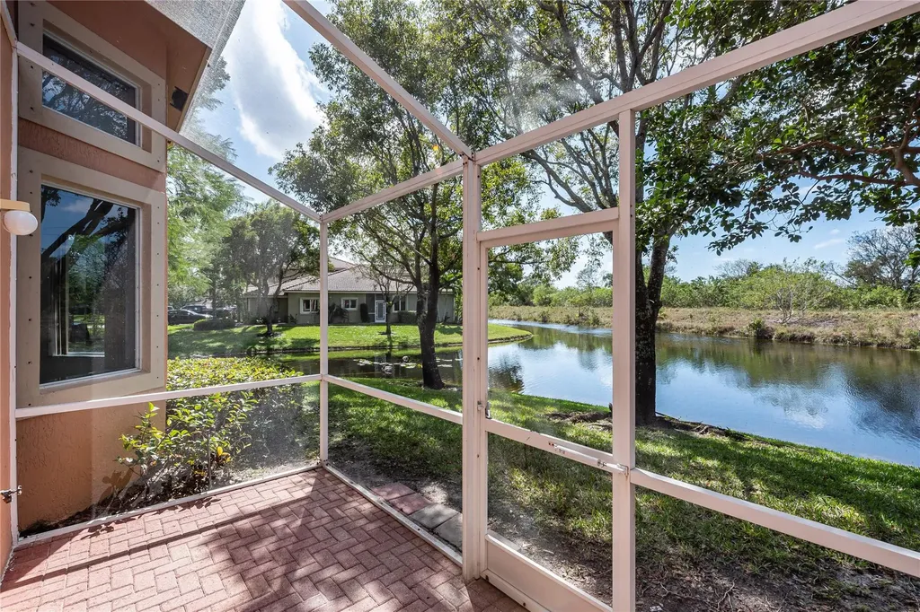 5704 NW 127th Terrace Coral Springs FL 33076
