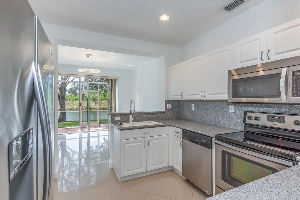 5704 NW 127th Terrace Coral Springs FL 33076