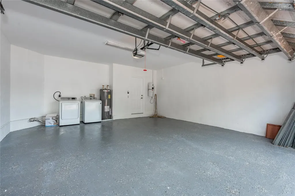 5704 NW 127th Terrace Coral Springs FL 33076