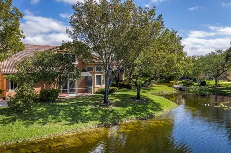 5704 NW 127th Terrace Coral Springs FL 33076