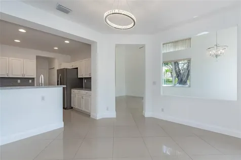 5704 NW 127th Terrace Coral Springs FL 33076
