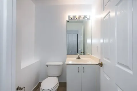 5704 NW 127th Terrace Coral Springs FL 33076