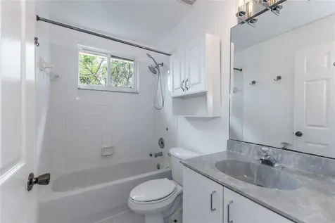 5704 NW 127th Terrace Coral Springs FL 33076