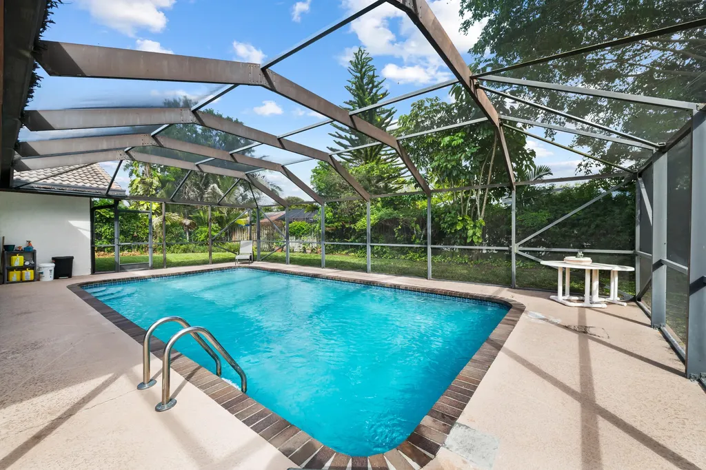 10960 NW 17th Place Coral Springs FL 33071