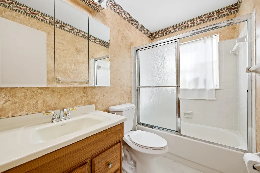 10960 NW 17th Place Coral Springs FL 33071