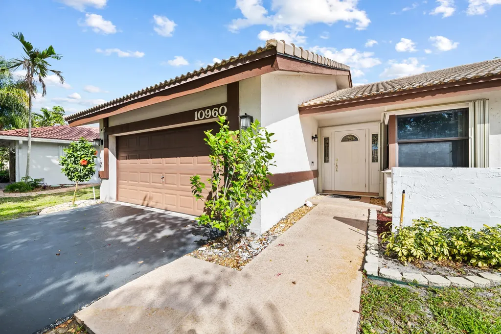 10960 NW 17th Place Coral Springs FL 33071
