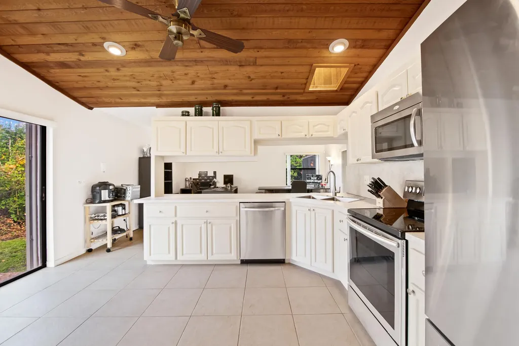 10960 NW 17th Place Coral Springs FL 33071
