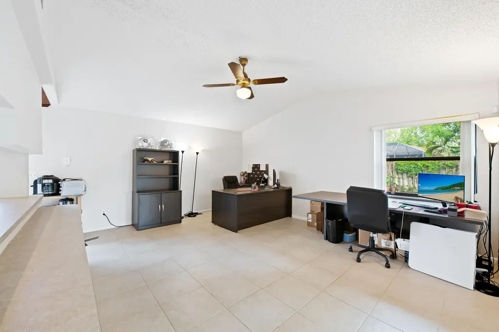 10960 NW 17th Place Coral Springs FL 33071