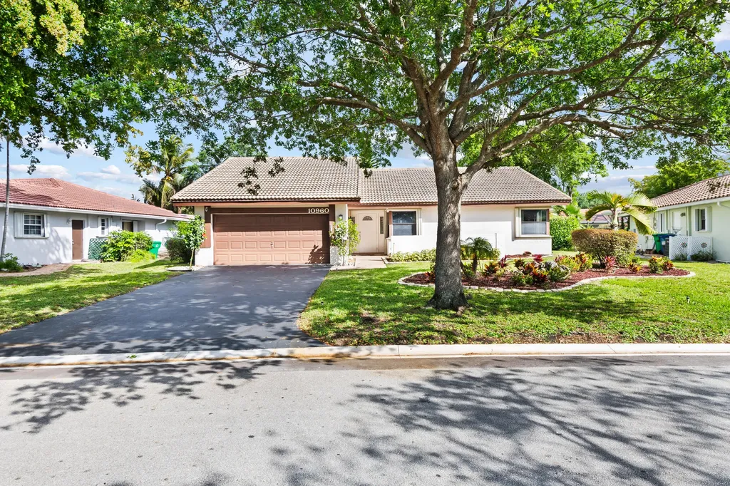10960 NW 17th Place Coral Springs FL 33071