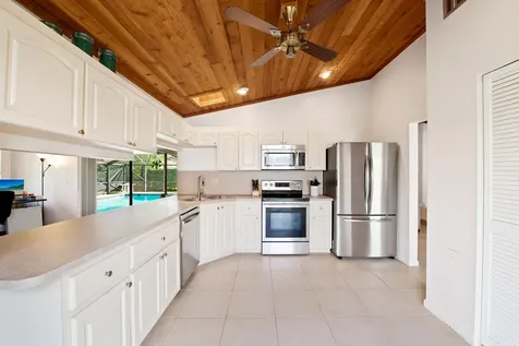 10960 NW 17th Place Coral Springs FL 33071