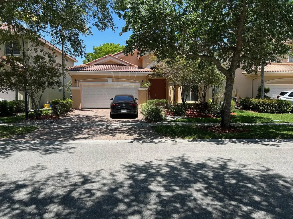 759 Gazetta Way West Palm Beach FL 33413