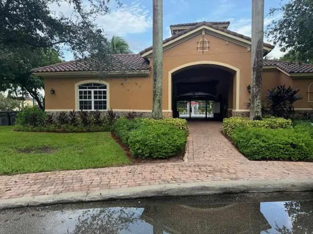 759 Gazetta Way West Palm Beach FL 33413
