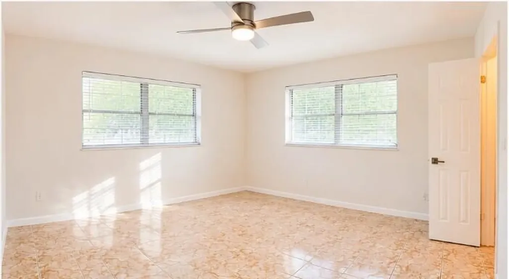 5112 Hollywood Boulevard Hollywood FL 33021