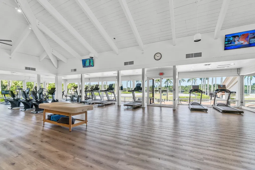 11863 Wimbledon Circle Wellington FL 33414