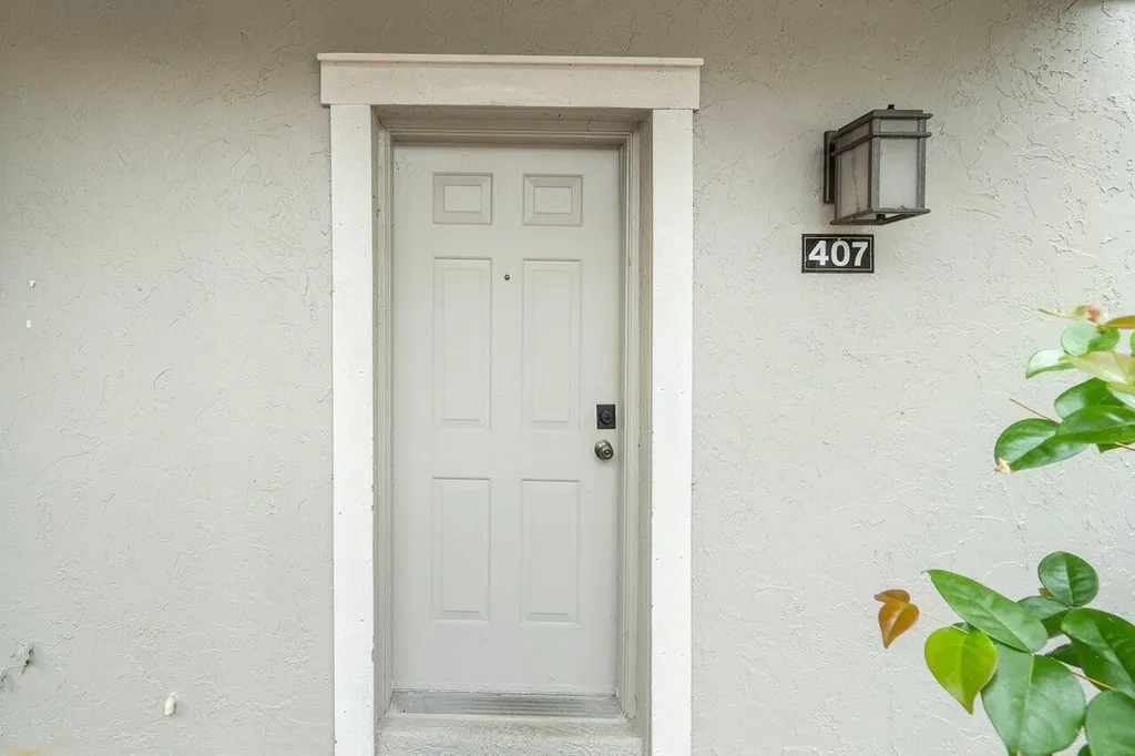 11863 Wimbledon Circle Wellington FL 33414