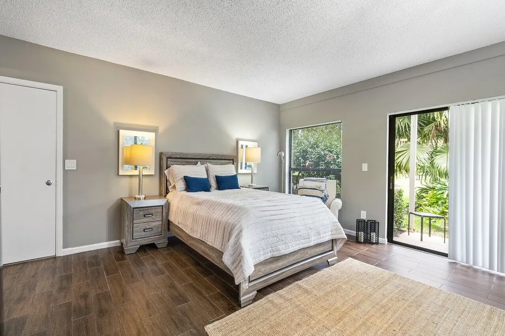 11863 Wimbledon Circle Wellington FL 33414