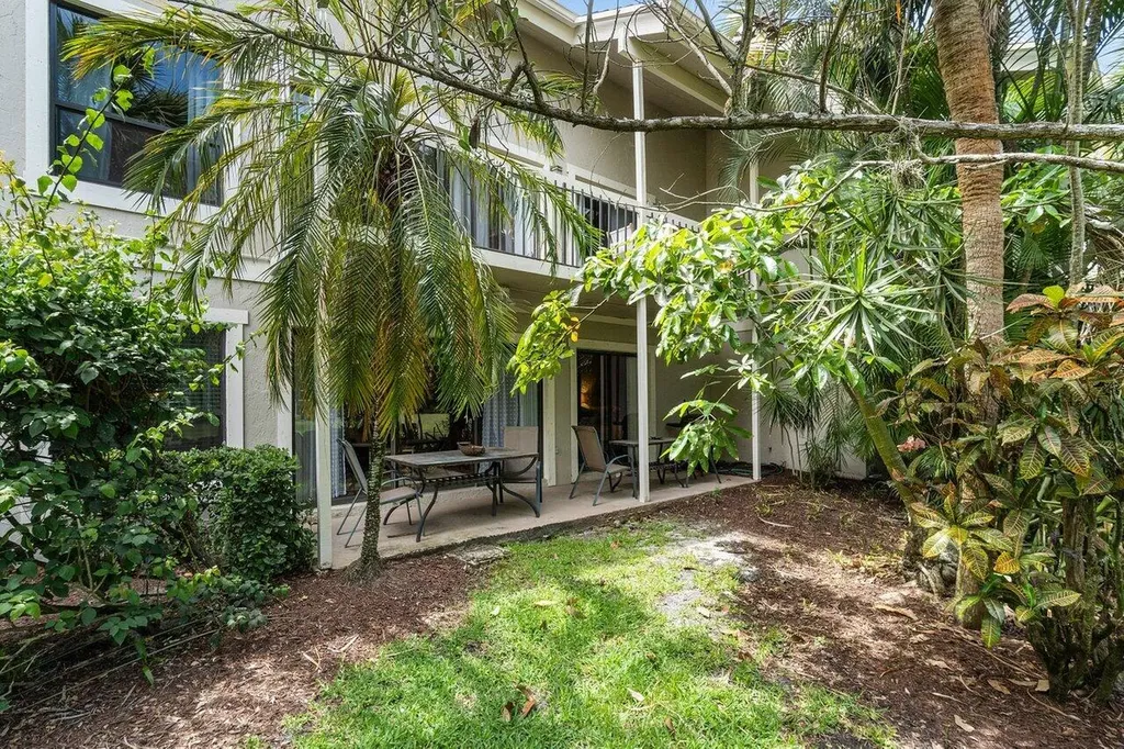 11863 Wimbledon Circle Wellington FL 33414
