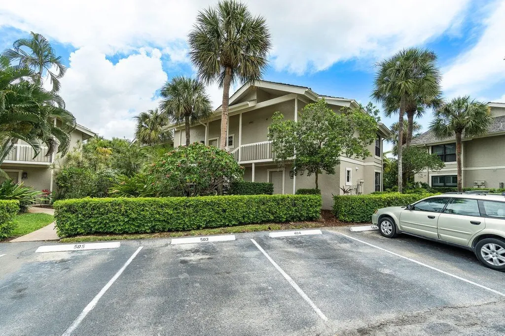 11863 Wimbledon Circle Wellington FL 33414