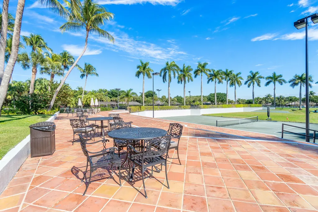 11863 Wimbledon Circle Wellington FL 33414