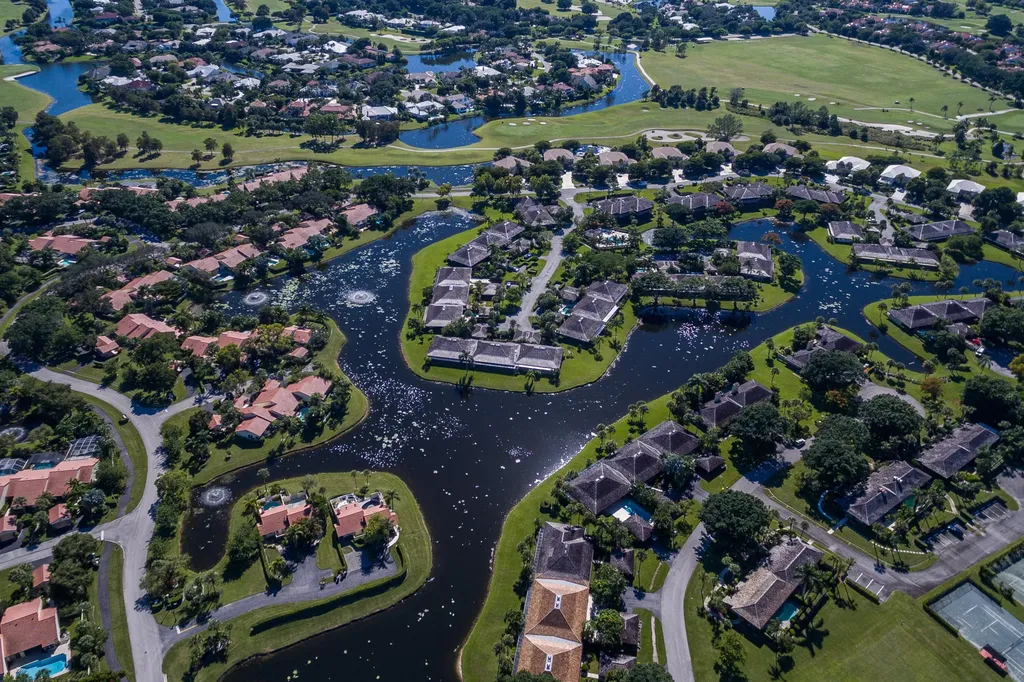 11863 Wimbledon Circle Wellington FL 33414