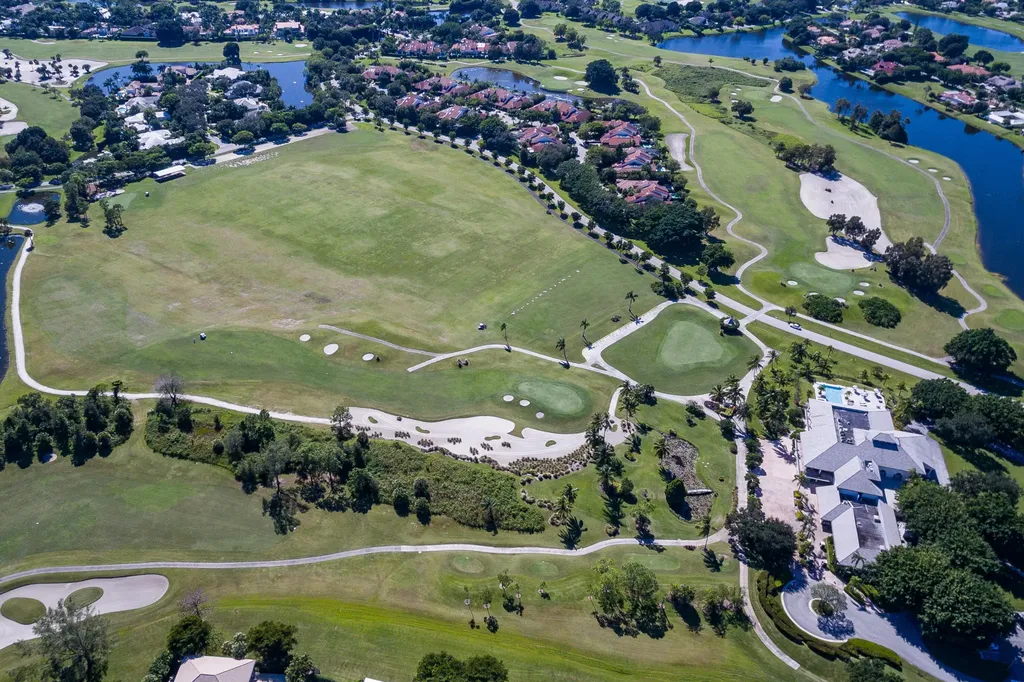 11863 Wimbledon Circle Wellington FL 33414
