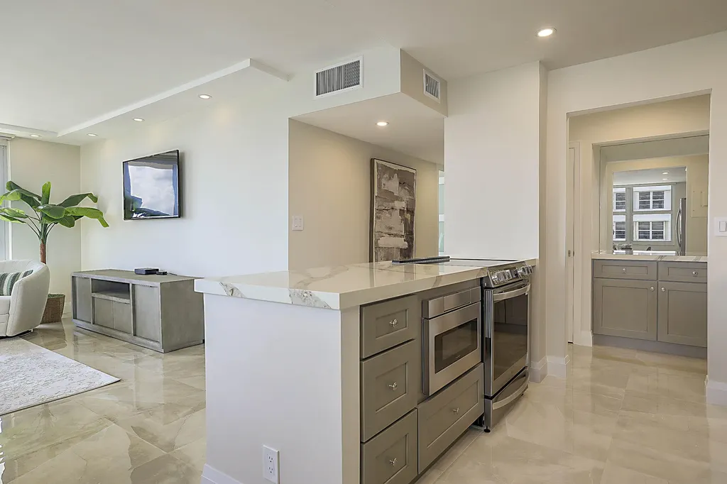 2121 N Ocean Boulevard Boca Raton FL 33431
