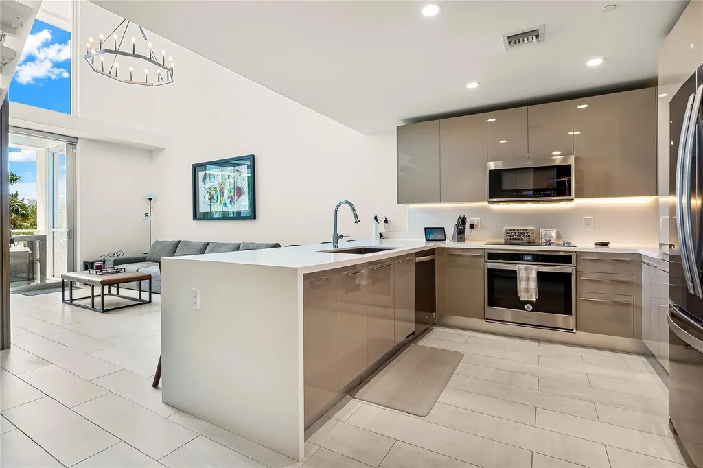 2000 Metropica Way Sunrise FL 33323
